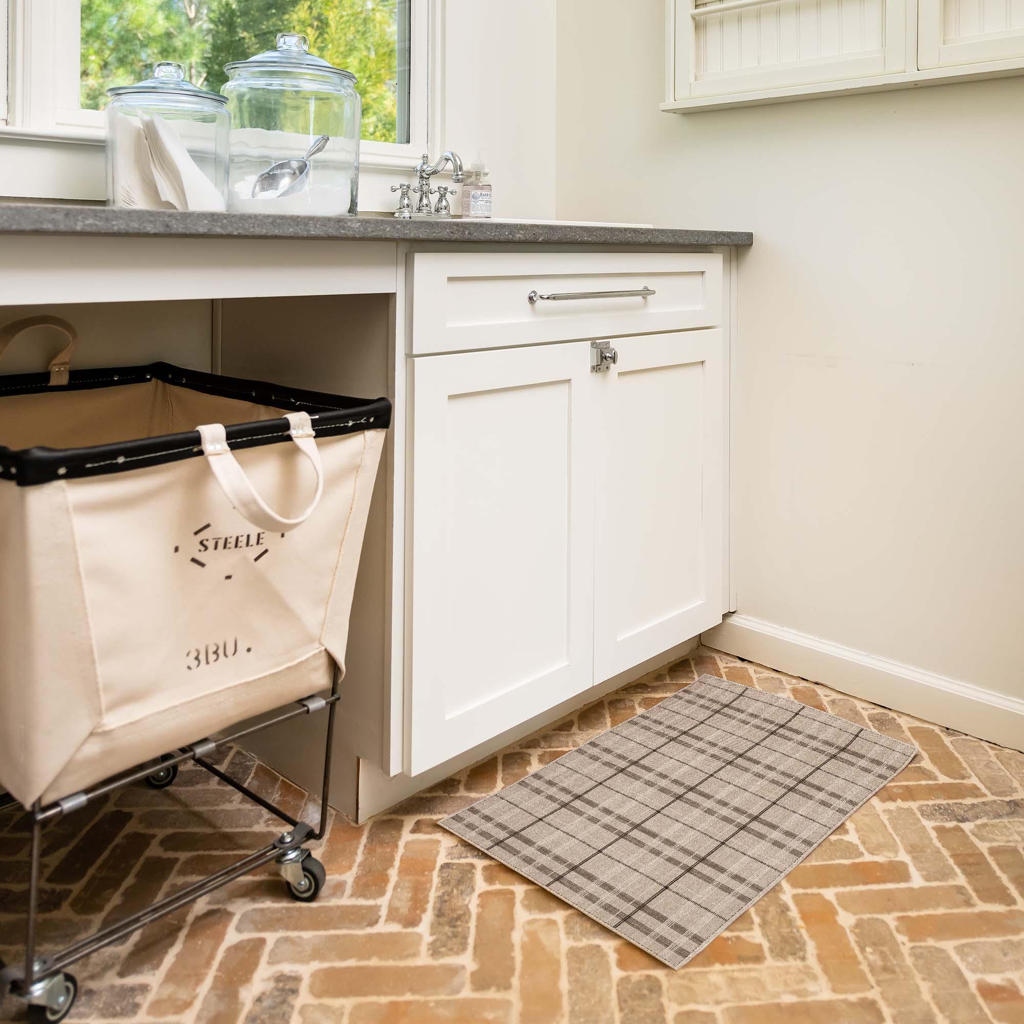 Paula FloorFlat | Brown - Premium Vinyl Mat - Carolina Creekhouse Easy to Clean Premium Vinyl Mats