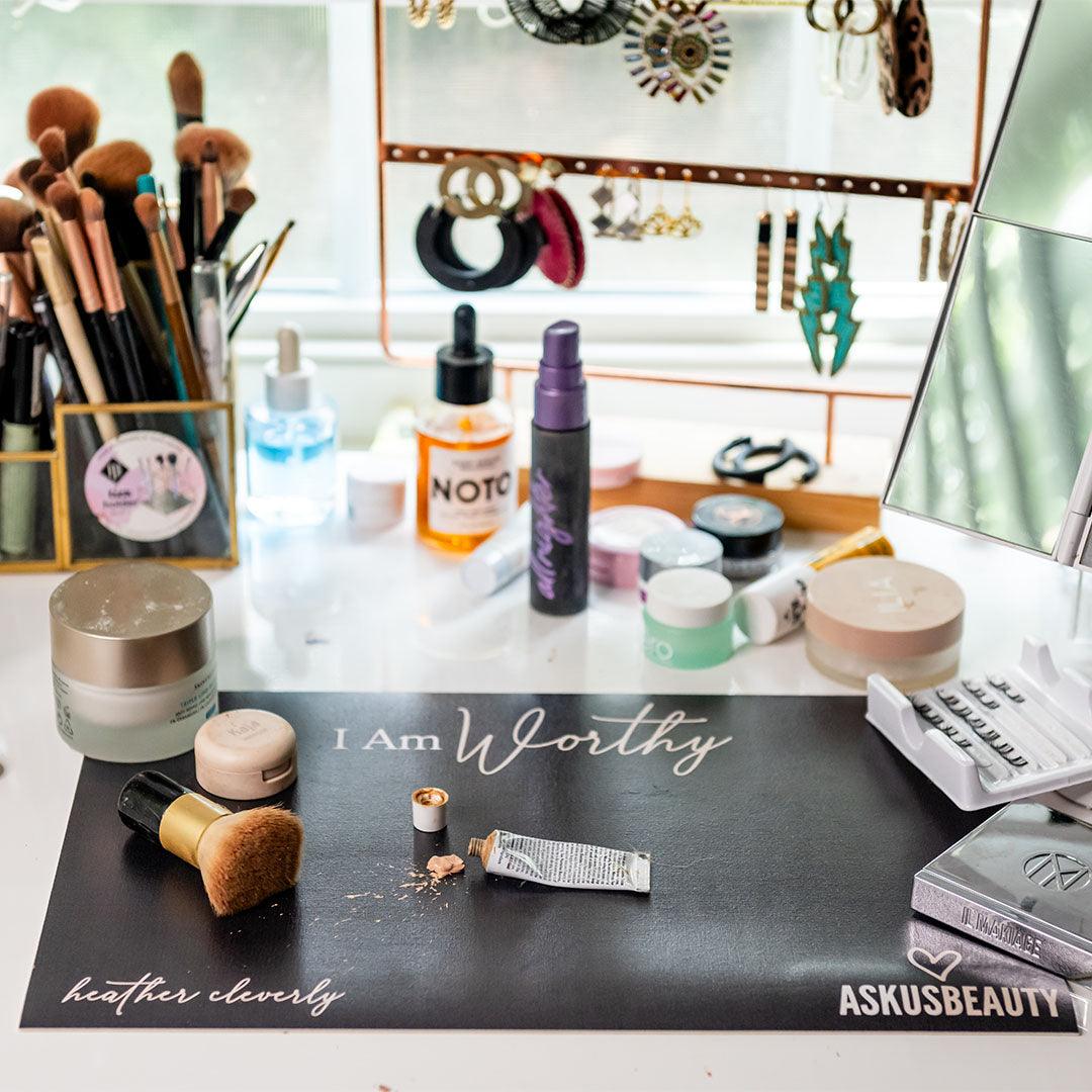 AskUsBeauty MakeupFlat - Premium Vinyl Mat - Carolina Creekhouse Easy to Clean Premium Vinyl Mats